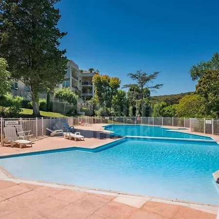Apartment 5 Stars With Golf And Pool In