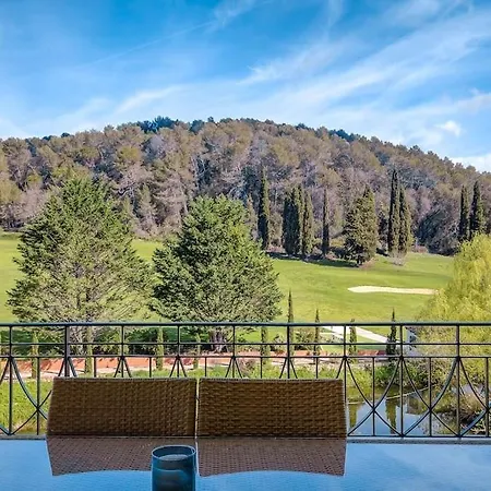 Apartment 5 Stars With Golf And Pool In *
